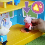 Peppa Pig Peppa’s Club Kids-Only Clubhouse Playset 3